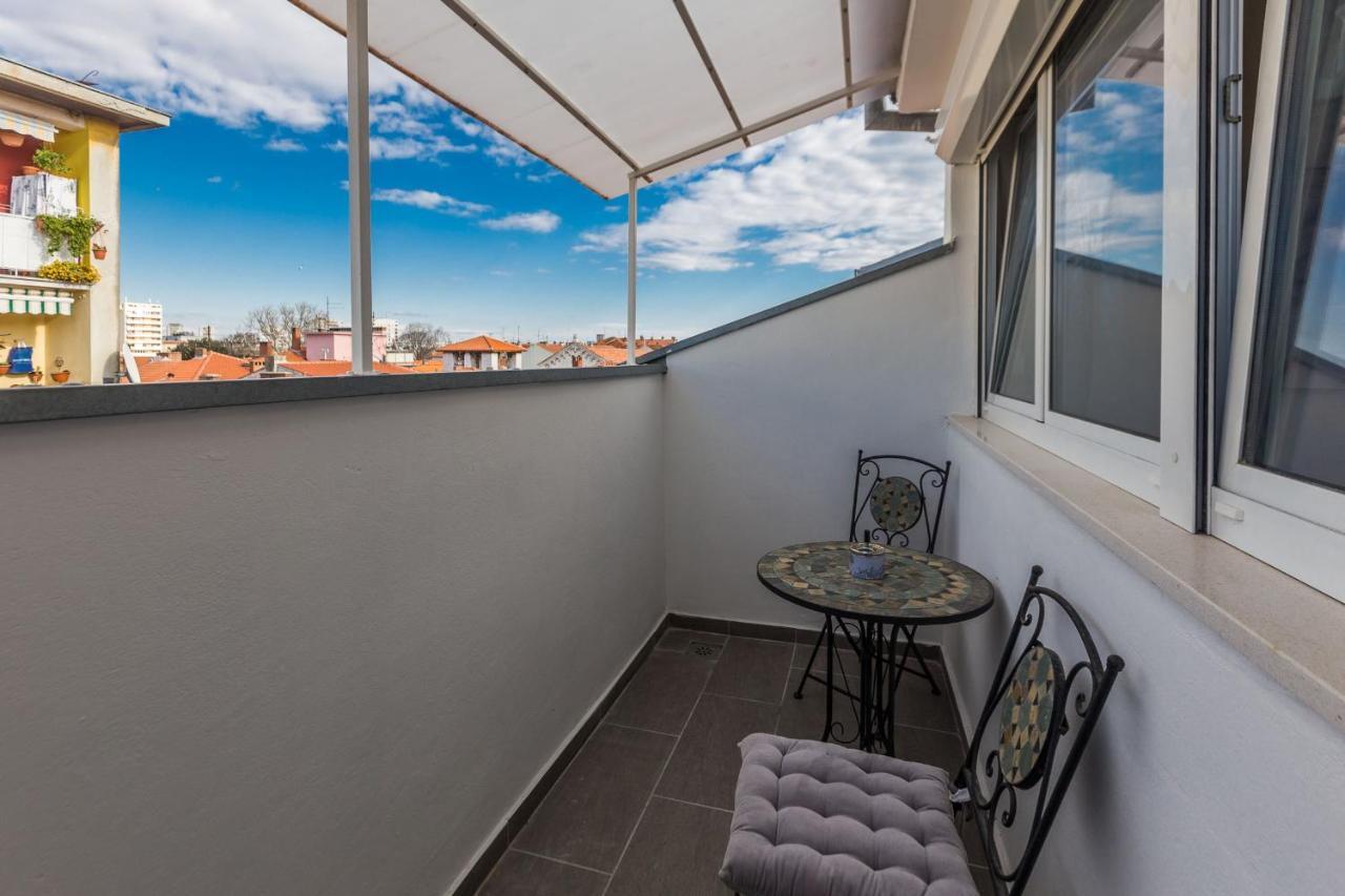 Kuki Apartment With Balcony Zadar Exterior photo